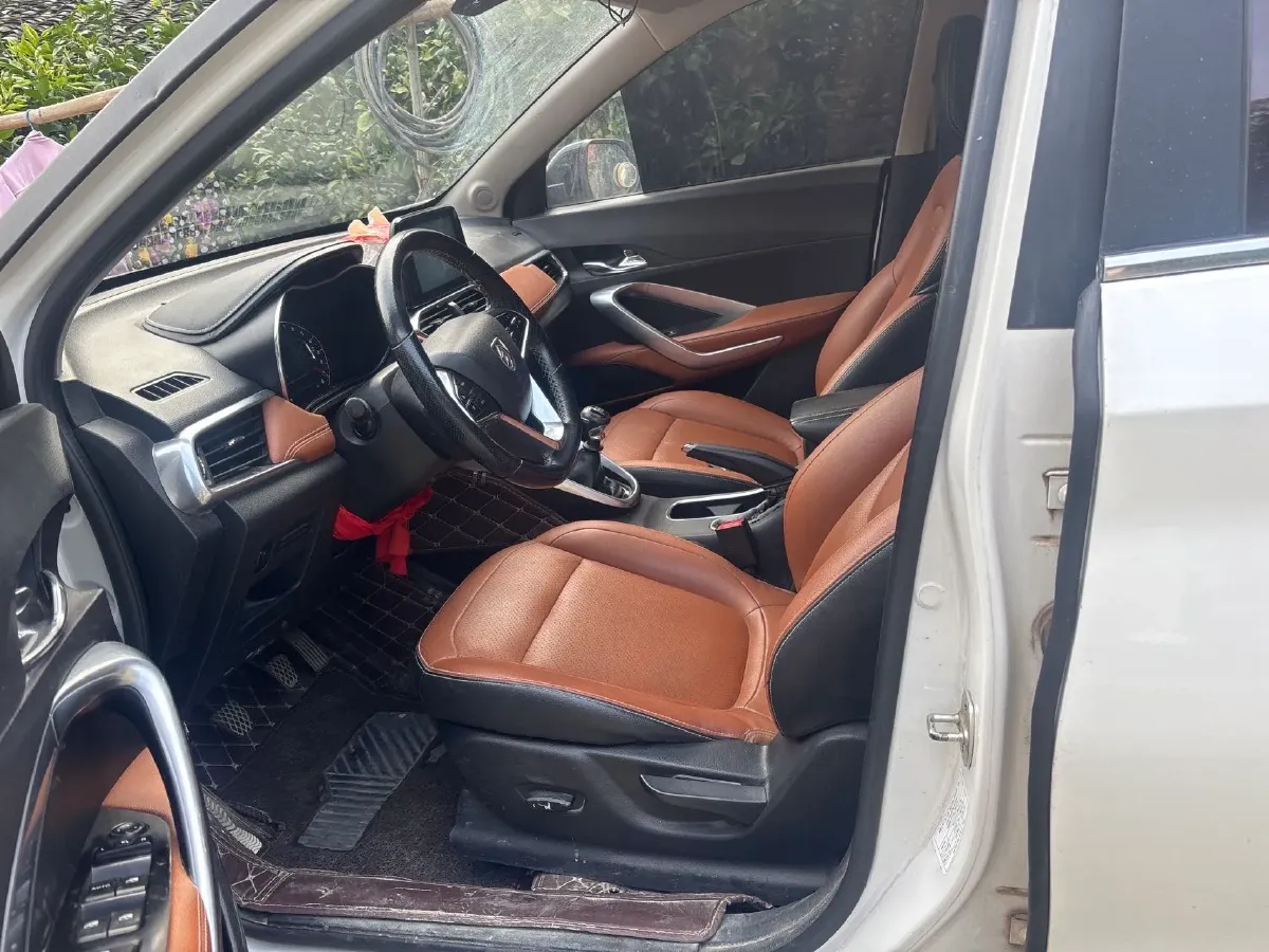 2017 BaoJun 510 1.5L 112HP L4 6MT,autocango,china used car exporter,china ev exporter,chinese used car exporter,chinese used ev exporter