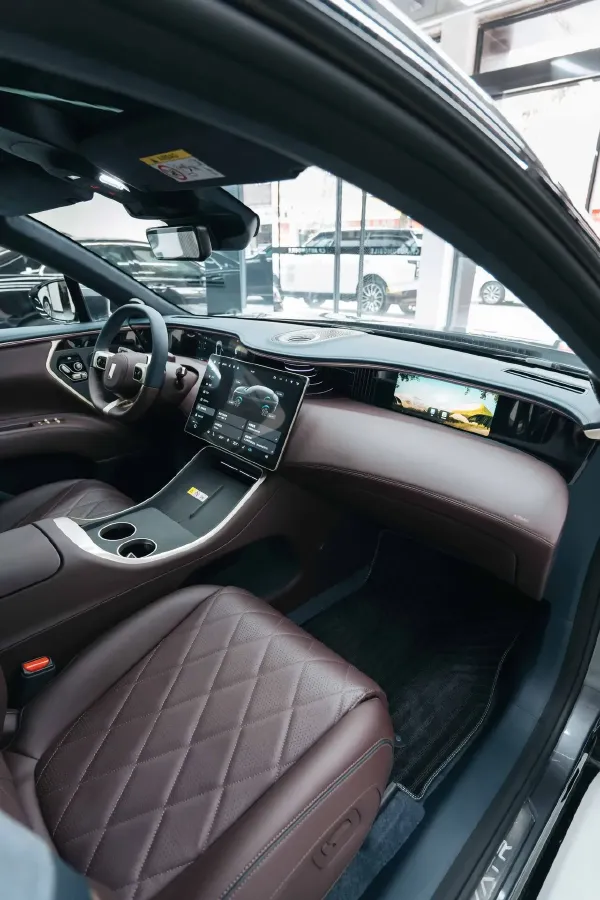 2025 Avatr 11 1.5T 156HP L4 REEV,autocango,china used car exporter,china ev exporter,chinese used car exporter,chinese used ev exporter