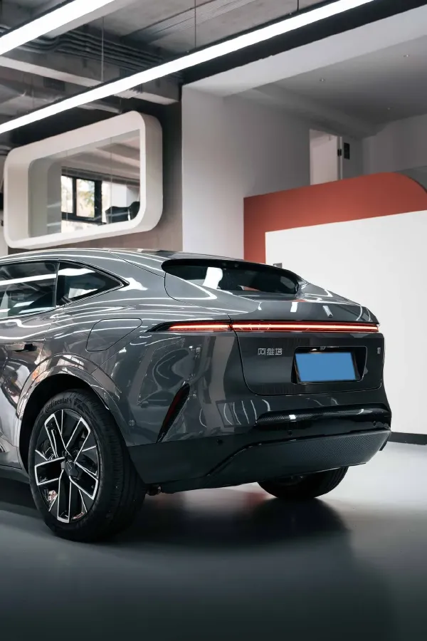 2025 Avatr 11 1.5T 156HP L4 REEV,autocango,china used car exporter,china ev exporter,chinese used car exporter,chinese used ev exporter