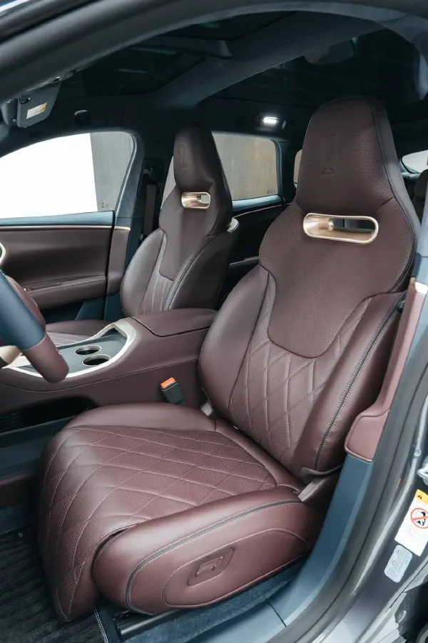 2025 Avatr 11 1.5T 156HP L4 REEV,autocango,china used car exporter,china ev exporter,chinese used car exporter,chinese used ev exporter