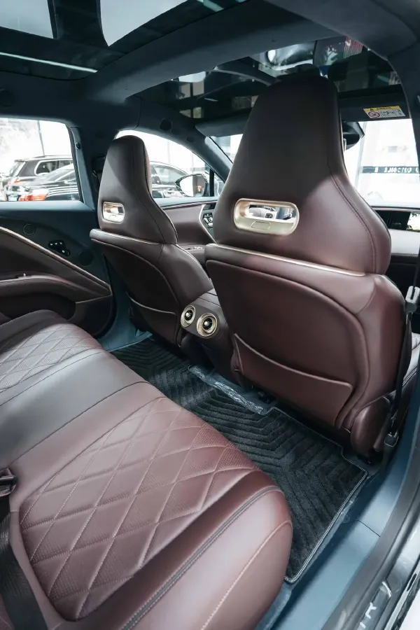 2025 Avatr 11 1.5T 156HP L4 REEV,autocango,china used car exporter,china ev exporter,chinese used car exporter,chinese used ev exporter