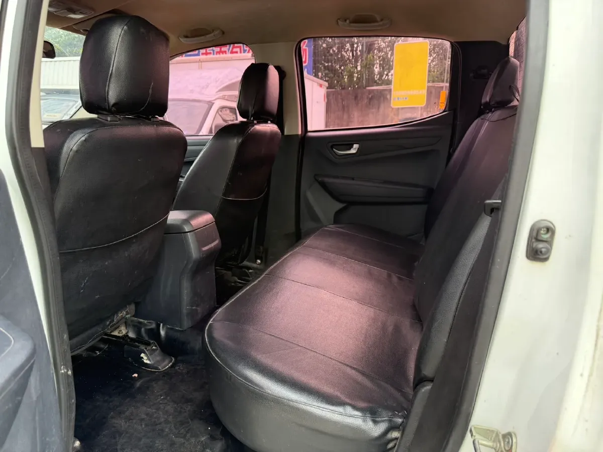 2018 Isuzu RE-MAX Jim 2.0T 204HP L4 5MT,autocango,china used car exporter,china ev exporter,chinese used car exporter,chinese used ev exporter