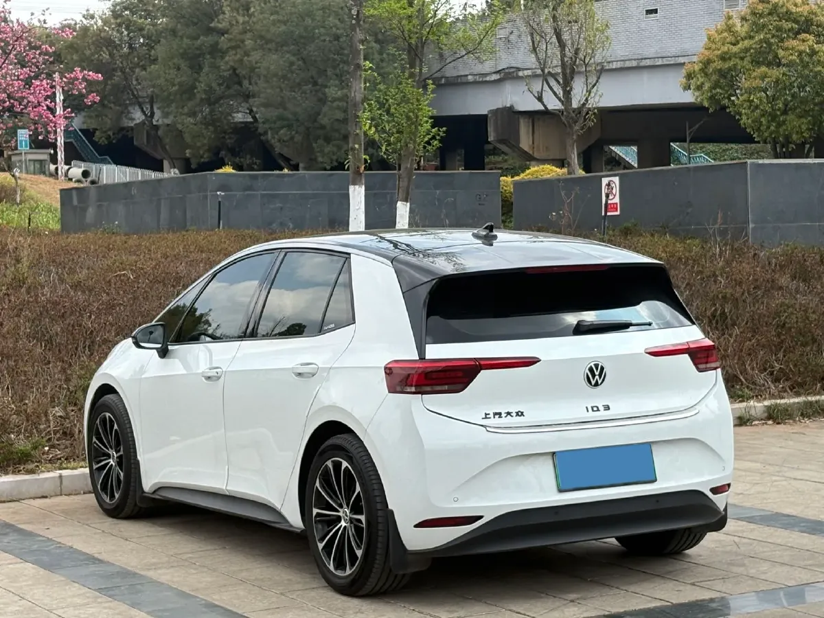 2024 Volkswagen ID.3 BEV 52.8KWH,autocango,china used car exporter,china ev exporter,chinese used car exporter,chinese used ev exporter