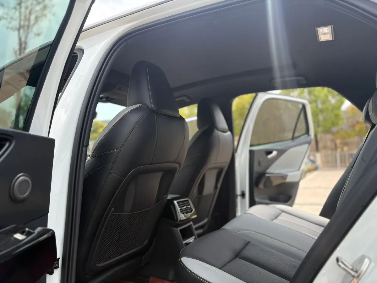 2024 Volkswagen ID.3 BEV 52.8KWH,autocango,china used car exporter,china ev exporter,chinese used car exporter,chinese used ev exporter