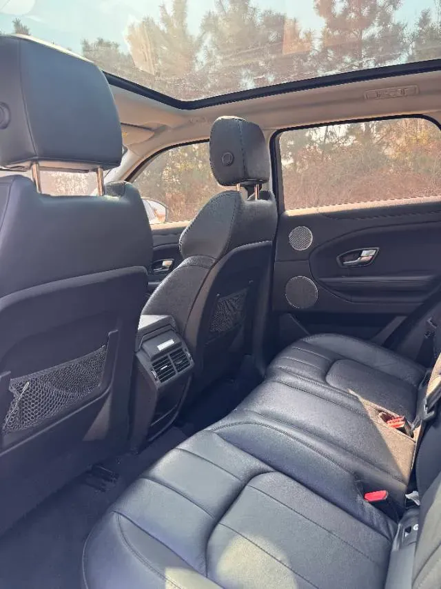 2018 Land Rover Range Rover Evoque 2.0T 241HP L4 9AT,autocango,china used car exporter,china ev exporter,chinese used car exporter,chinese used ev exporter