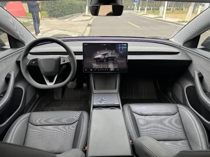 2025 Tesla Model 3 BEV 62.5KWH,autocango,china used car exporter,china ev exporter,chinese used car exporter,chinese used ev exporter