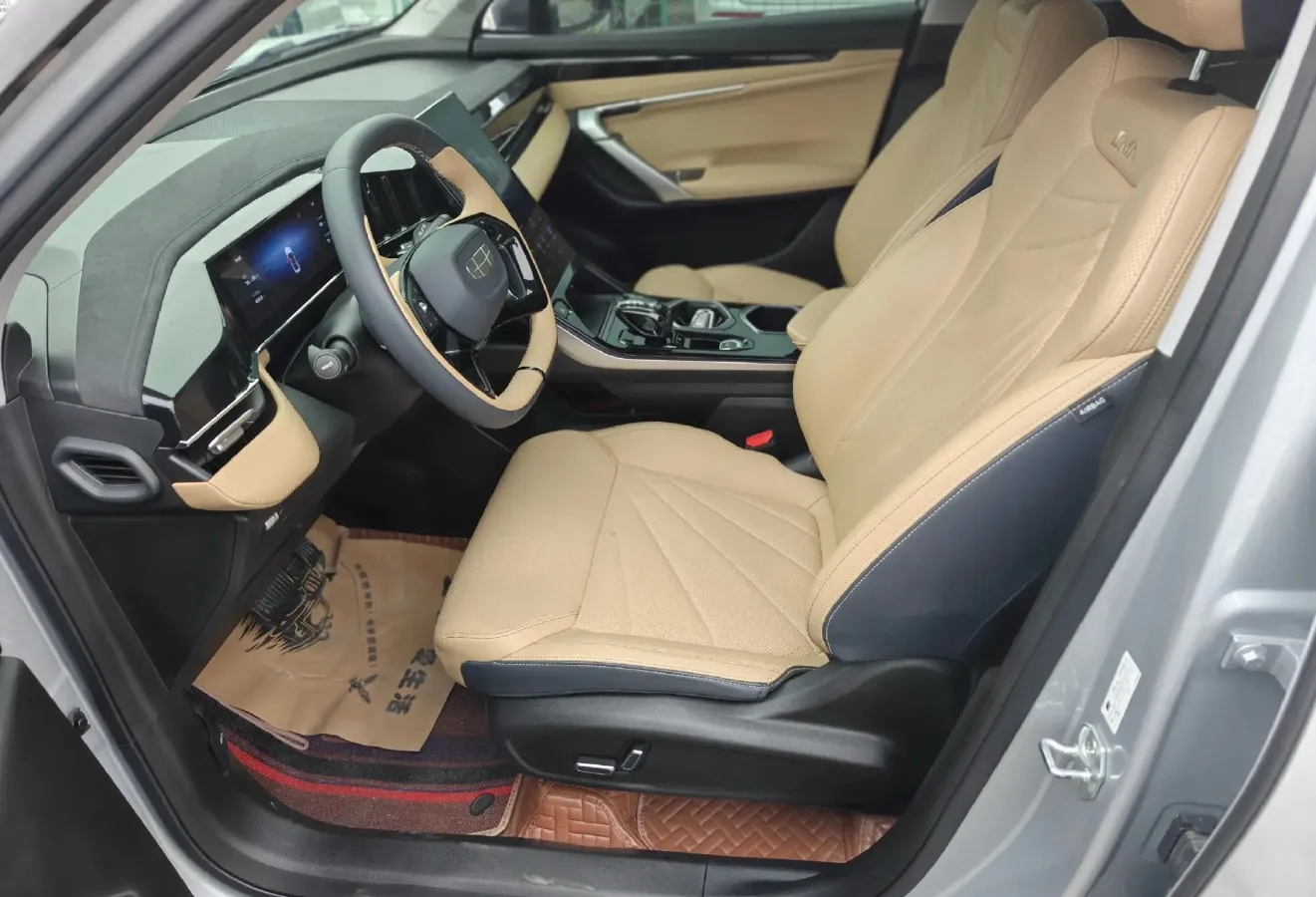 2023 Geely StarRay 1.5T 181HP L4 7DCT,autocango,china used car exporter,china ev exporter,chinese used car exporter,chinese used ev exporter