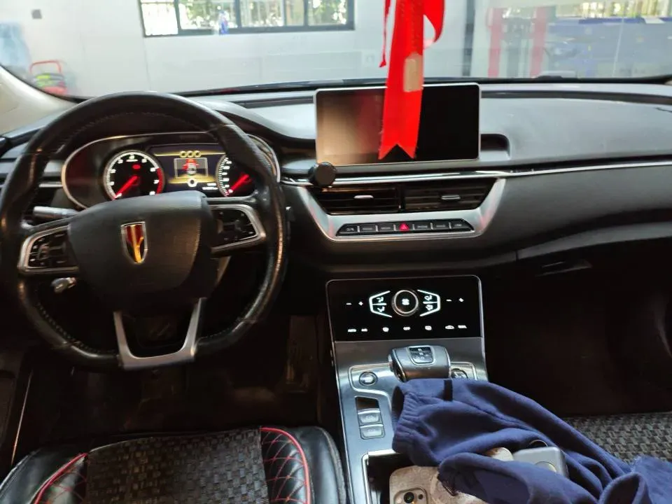 2020 HongQi H5 1.5T 169HP L4 7DCT,autocango,china used car exporter,china ev exporter,chinese used car exporter,chinese used ev exporter