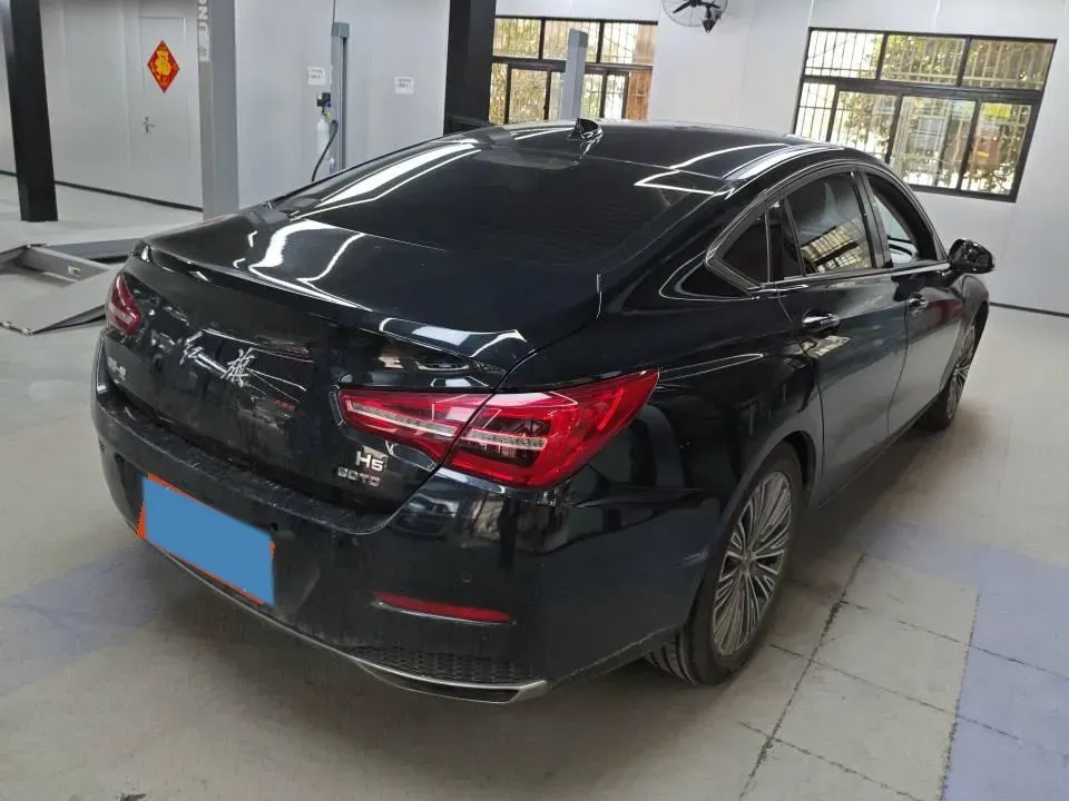 2020 HongQi H5 1.5T 169HP L4 7DCT,autocango,china used car exporter,china ev exporter,chinese used car exporter,chinese used ev exporter