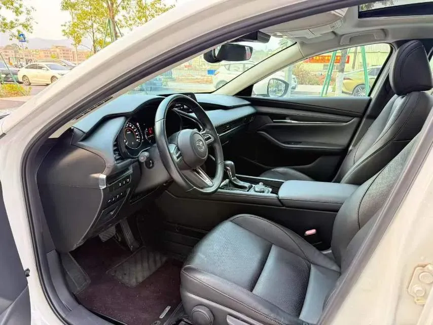 2022 Mazda 3 Axela 2.0L 158HP L4 6AT,autocango,china used car exporter,china ev exporter,chinese used car exporter,chinese used ev exporter