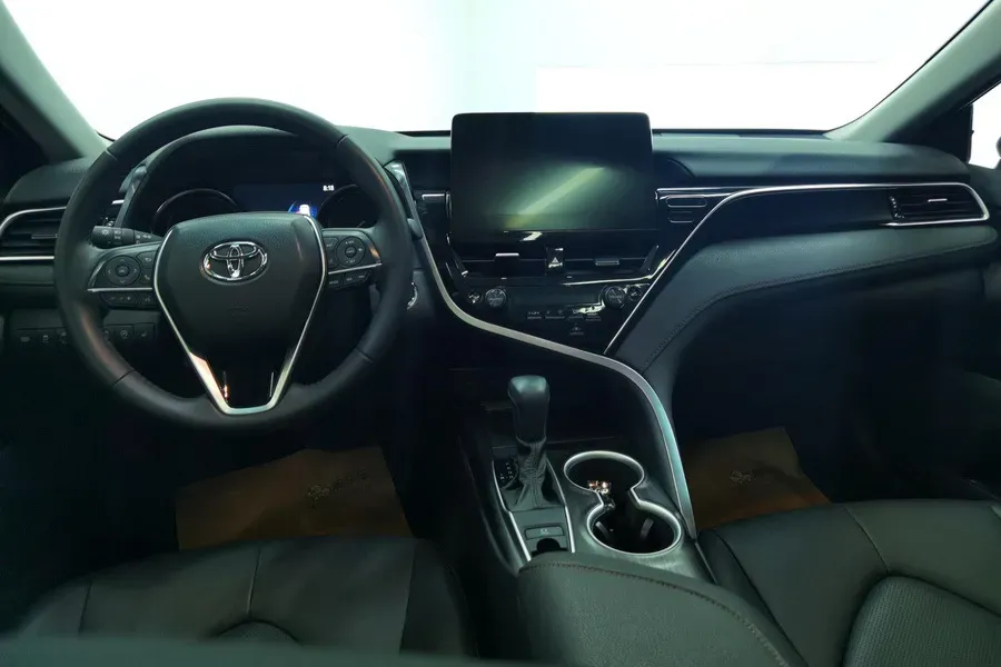 2023 Toyota Camry 2.0L 177HP L4 CVT,autocango,china used car exporter,china ev exporter,chinese used car exporter,chinese used ev exporter