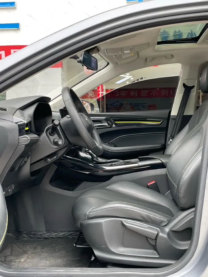 2021 Roewe i5 1.5L 120HP L4 CVT,autocango,china used car exporter,china ev exporter,chinese used car exporter,chinese used ev exporter