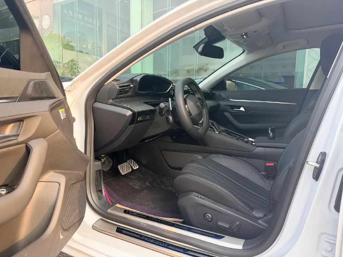 2025 Peugeot 508 1.8T 211HP L4 8AT,autocango,china used car exporter,china ev exporter,chinese used car exporter,chinese used ev exporter