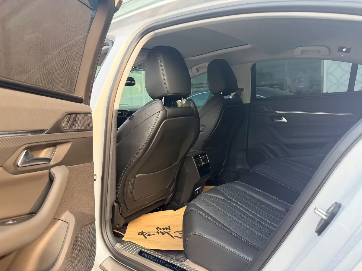 2025 Peugeot 508 1.8T 211HP L4 8AT,autocango,china used car exporter,china ev exporter,chinese used car exporter,chinese used ev exporter