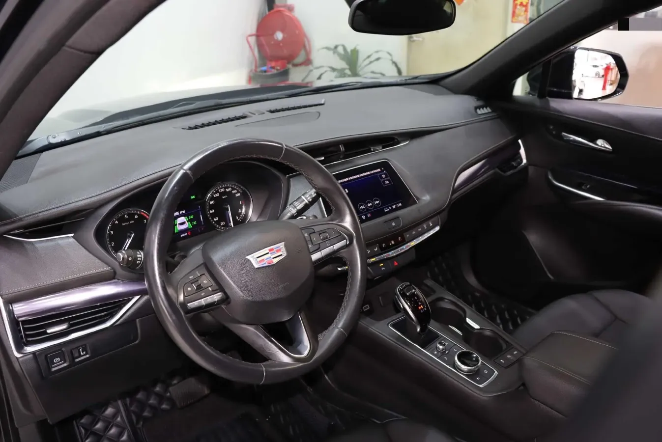 2021 Cadillac XT4 2.0T 237HP L4 9AT,autocango,china used car exporter,china ev exporter,chinese used car exporter,chinese used ev exporter