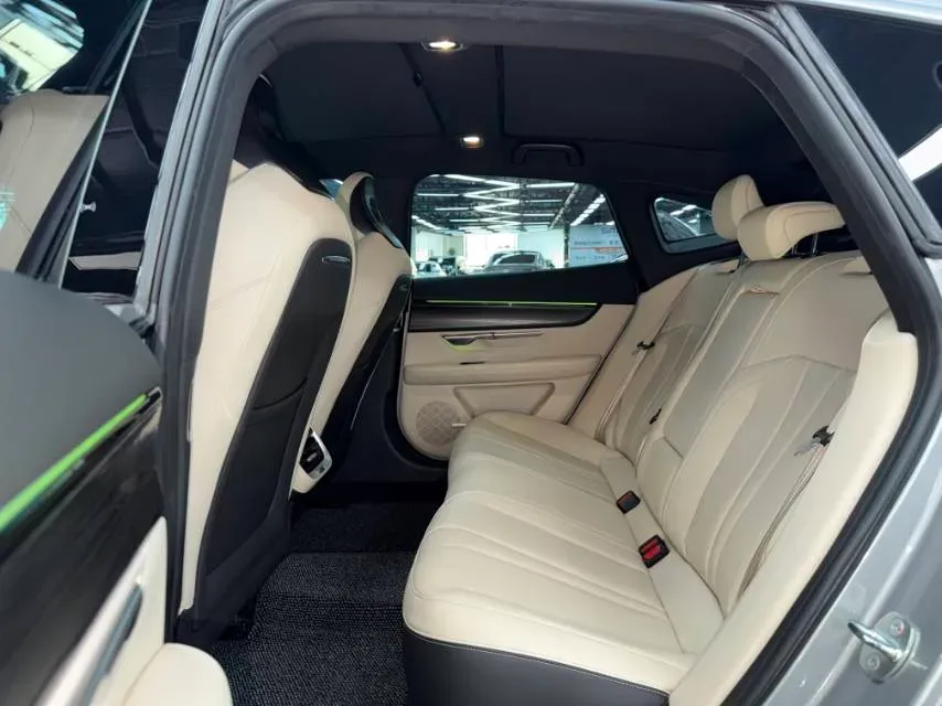 2022 Xpeng P7 BEV 83.1KWH,autocango,china used car exporter,china ev exporter,chinese used car exporter,chinese used ev exporter