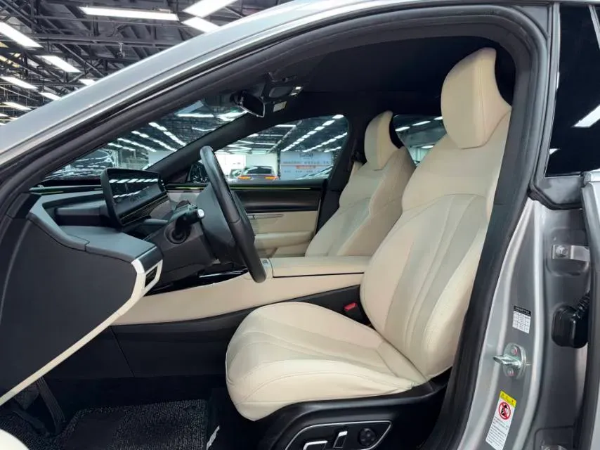 2022 Xpeng P7 BEV 83.1KWH,autocango,china used car exporter,china ev exporter,chinese used car exporter,chinese used ev exporter