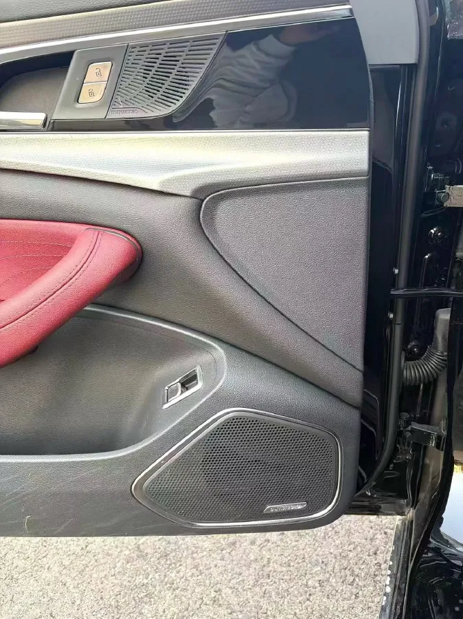 2024 HongQi H5 2.0T 224HP L4 8AT,autocango,china used car exporter,china ev exporter,chinese used car exporter,chinese used ev exporter