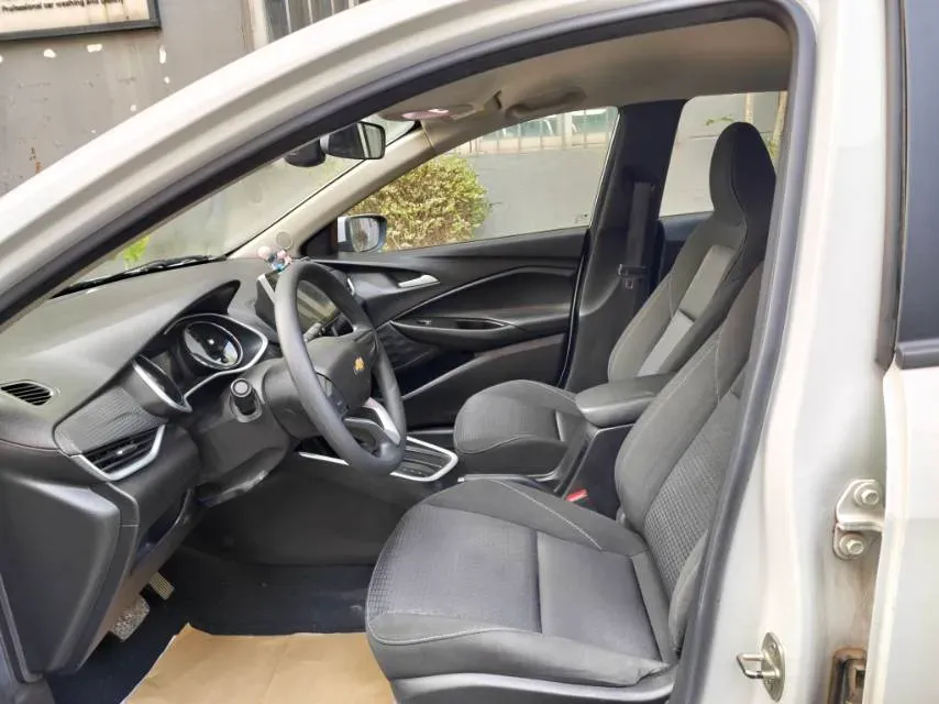 2021 Chevrolet Cavalier 1.0T 125HP L3 6AT,autocango,china used car exporter,china ev exporter,chinese used car exporter,chinese used ev exporter