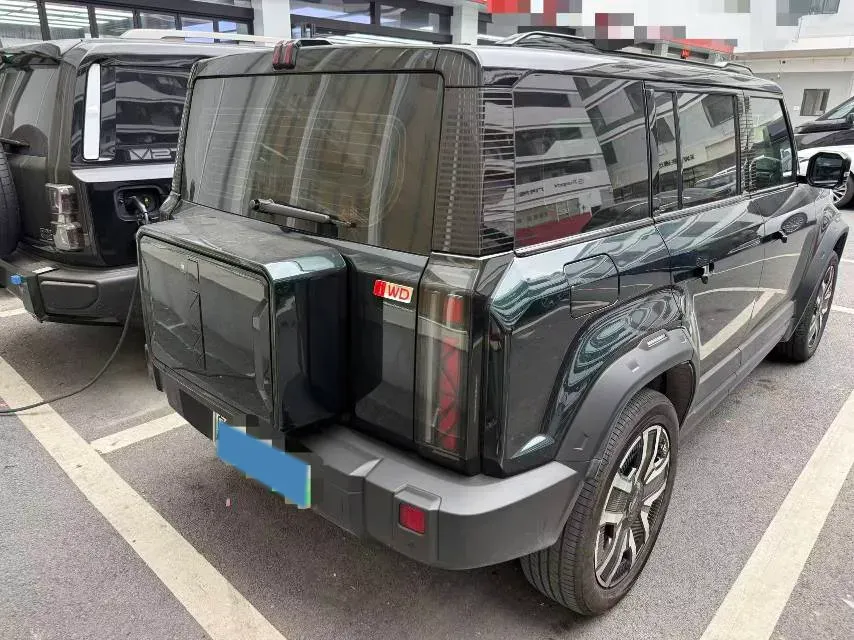 2024 Dongfeng RuiQi 7 2.0T 228HP L4 8AT,autocango,china used car exporter,china ev exporter,chinese used car exporter,chinese used ev exporter