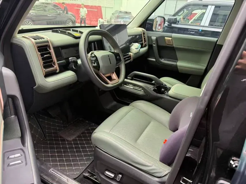 2024 Dongfeng RuiQi 7 2.0T 228HP L4 8AT,autocango,china used car exporter,china ev exporter,chinese used car exporter,chinese used ev exporter