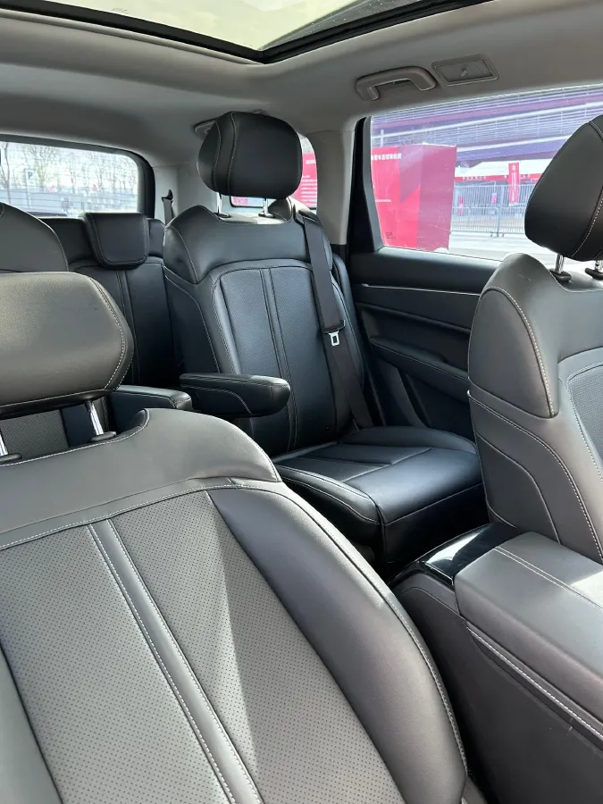 2022 WuLing KaiJie 1.5T 177HP L4 CVT,autocango,china used car exporter,china ev exporter,chinese used car exporter,chinese used ev exporter