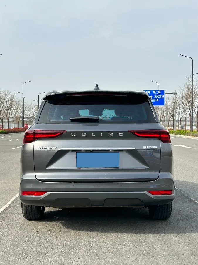 2022 WuLing KaiJie 1.5T 177HP L4 CVT,autocango,china used car exporter,china ev exporter,chinese used car exporter,chinese used ev exporter