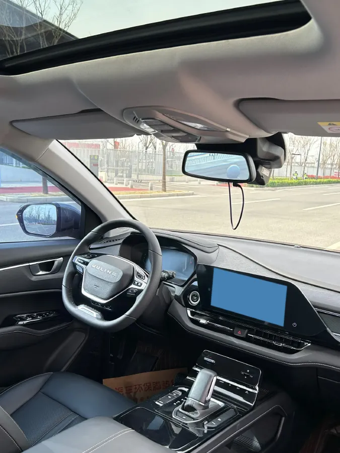 2022 WuLing KaiJie 1.5T 177HP L4 CVT,autocango,china used car exporter,china ev exporter,chinese used car exporter,chinese used ev exporter