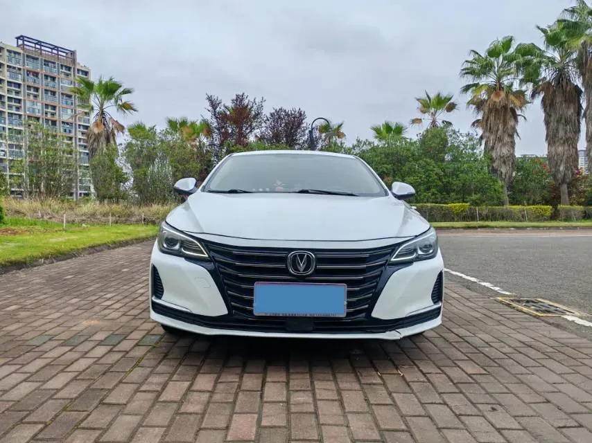 2022 ChangAn Raeton CC 1.5T 188HP L4 7DCT,autocango,china used car exporter,china ev exporter,chinese used car exporter,chinese used ev exporter