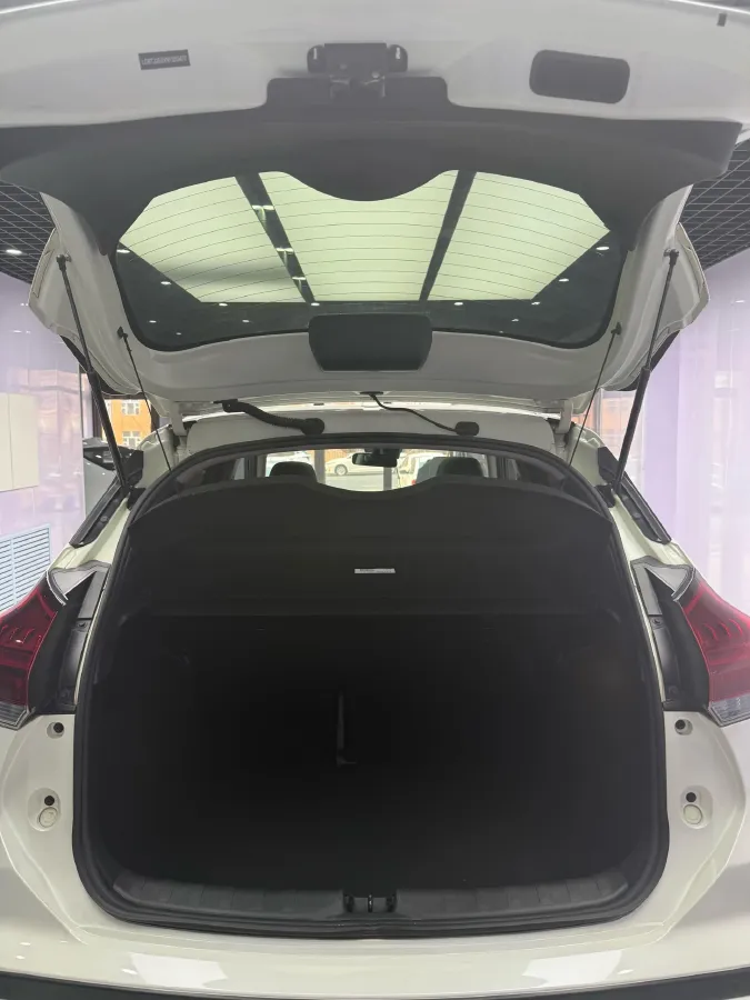 2022 Nissan Kicks 1.5L 122HP L4 CVT,autocango,china used car exporter,china ev exporter,chinese used car exporter,chinese used ev exporter