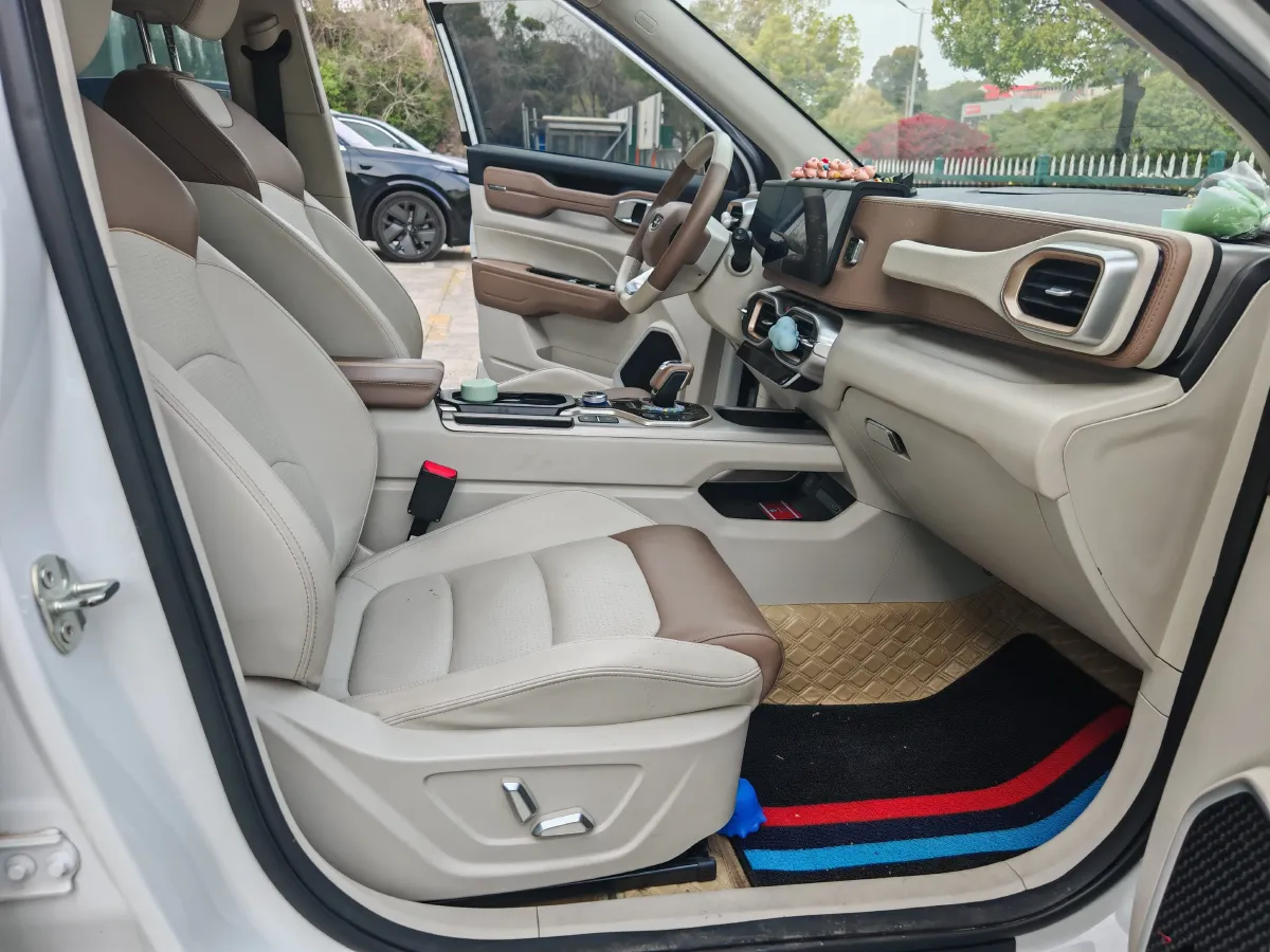 2020 Geely ICON 1.5T 177HP L3 7DCT,autocango,china used car exporter,china ev exporter,chinese used car exporter,chinese used ev exporter