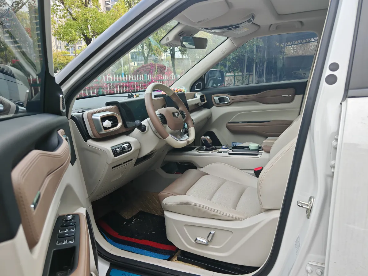 2020 Geely ICON 1.5T 177HP L3 7DCT,autocango,china used car exporter,china ev exporter,chinese used car exporter,chinese used ev exporter