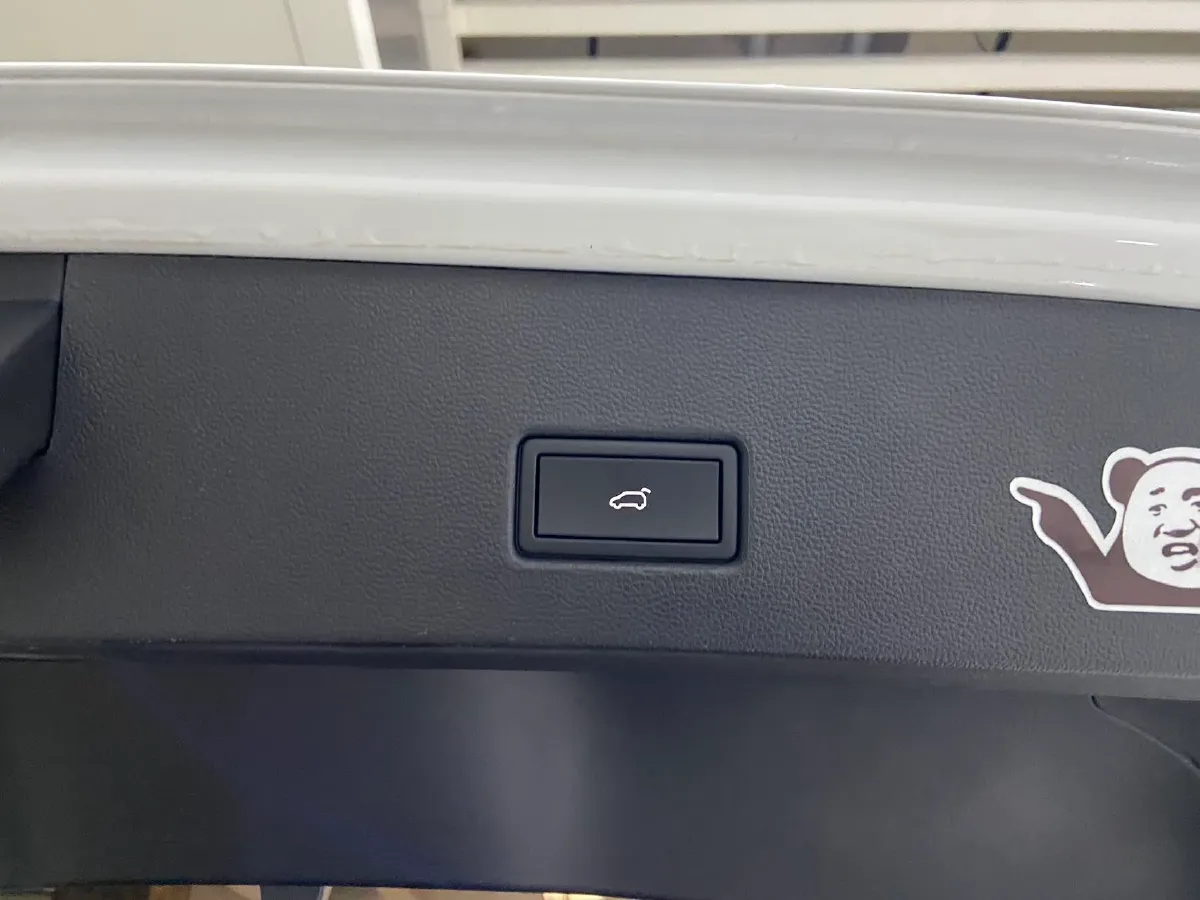 2022 Volkswagen T-Roc 1.4T 150HP L4 7DCT,autocango,china used car exporter,china ev exporter,chinese used car exporter,chinese used ev exporter