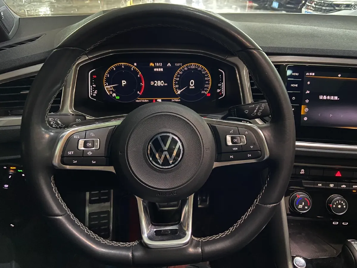 2022 Volkswagen T-Roc 1.4T 150HP L4 7DCT,autocango,china used car exporter,china ev exporter,chinese used car exporter,chinese used ev exporter