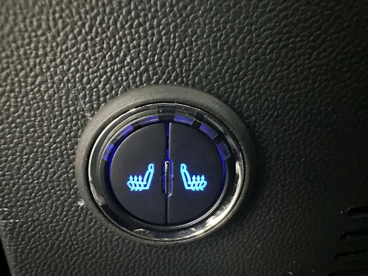 2023 ChangAn CS35 Plus 1.4T 160HP L4 7DCT,autocango,china used car exporter,china ev exporter,chinese used car exporter,chinese used ev exporter