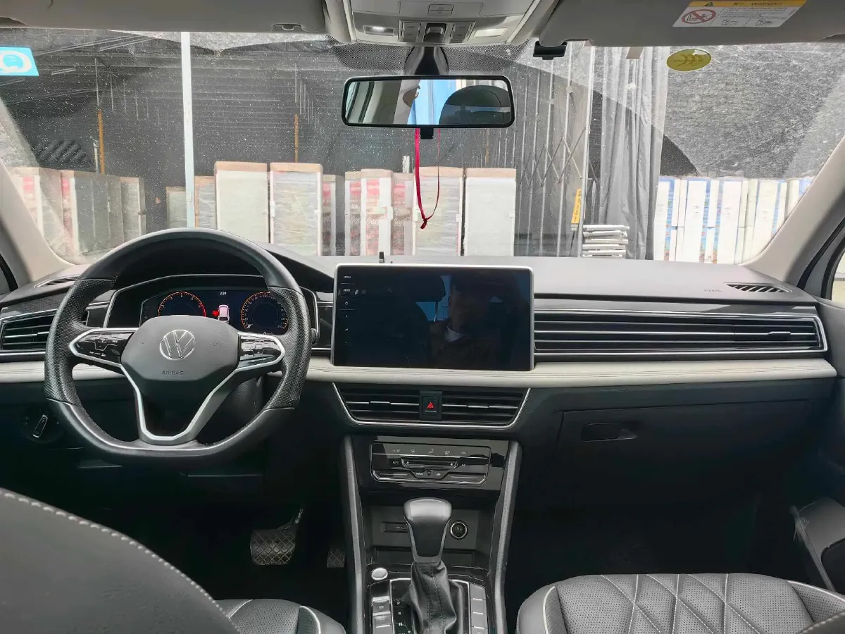 2023 Volkswagen Tiguan L 1.5T 160HP L4 7DCT,autocango,china used car exporter,china ev exporter,chinese used car exporter,chinese used ev exporter