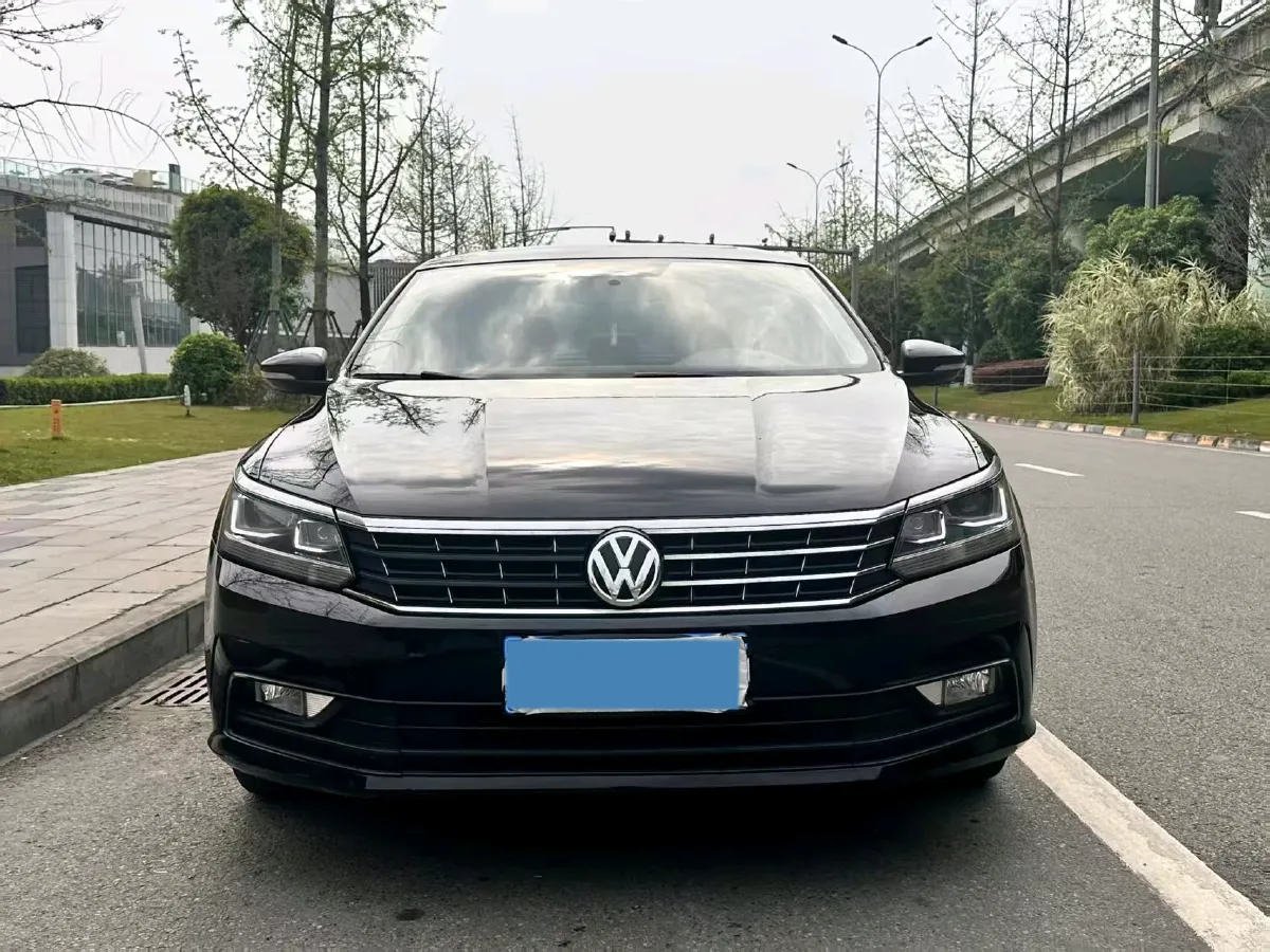 2015 Volkswagen Passat 1.8T 160HP L4 6AT,autocango,china used car exporter,china ev exporter,chinese used car exporter,chinese used ev exporter