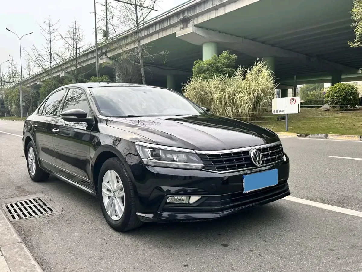 2015 Volkswagen Passat 1.8T 160HP L4 6AT,autocango,china used car exporter,china ev exporter,chinese used car exporter,chinese used ev exporter