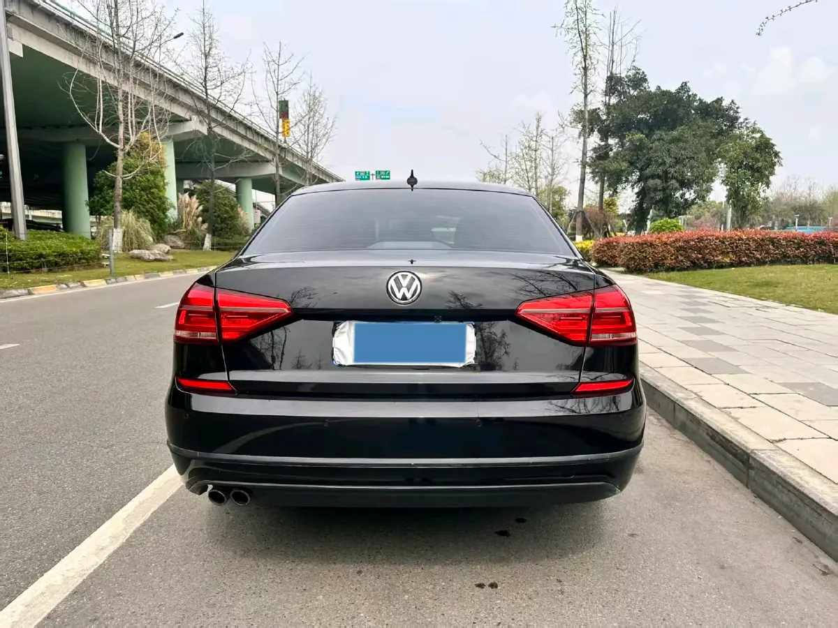 2015 Volkswagen Passat 1.8T 160HP L4 6AT,autocango,china used car exporter,china ev exporter,chinese used car exporter,chinese used ev exporter