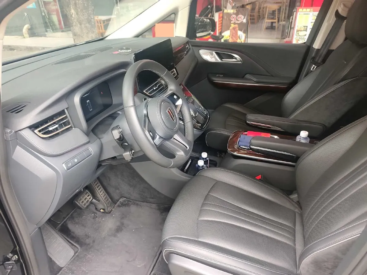 2023 HongQi HQ9 2.0T 252HP L4 8AT,autocango,china used car exporter,china ev exporter,chinese used car exporter,chinese used ev exporter