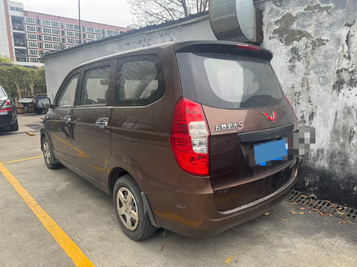 2015 WuLing HongGuang 1.5L 112HP L4 5MT,autocango,china used car exporter,china ev exporter,chinese used car exporter,chinese used ev exporter