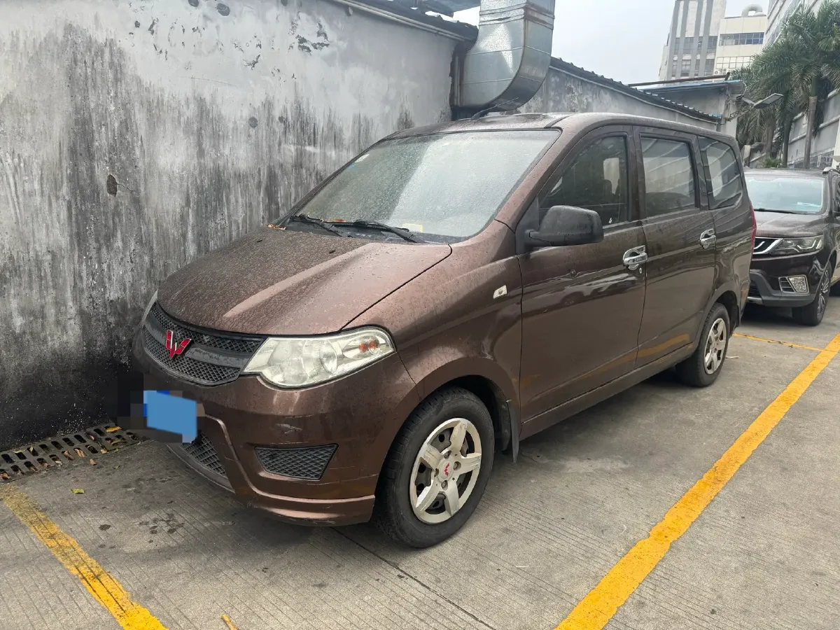 2015 WuLing HongGuang 1.5L 112HP L4 5MT,autocango,china used car exporter,china ev exporter,chinese used car exporter,chinese used ev exporter