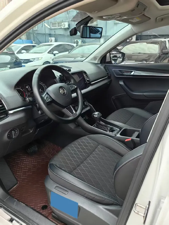 2021 Skoda Karoq 1.4T 150HP L4 7DCT,autocango,china used car exporter,china ev exporter,chinese used car exporter,chinese used ev exporter