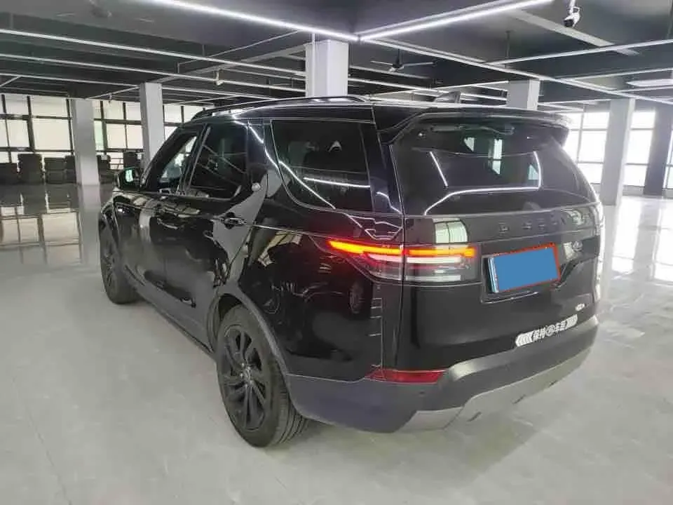 2018 Land Rover Discovery 2.0T 300HP L4 8AT,autocango,china used car exporter,china ev exporter,chinese used car exporter,chinese used ev exporter