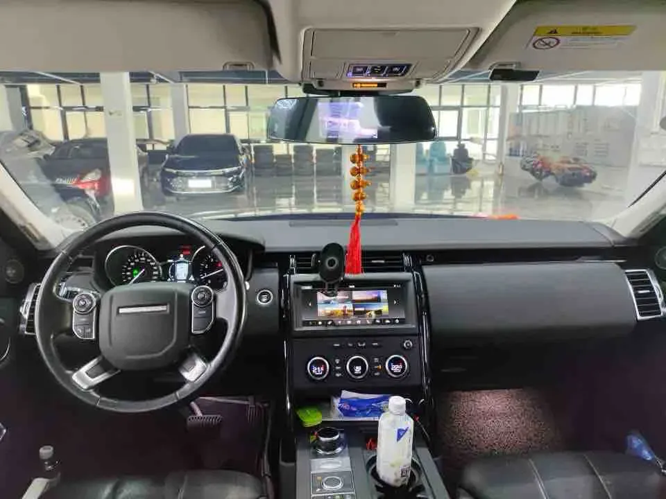 2018 Land Rover Discovery 2.0T 300HP L4 8AT,autocango,china used car exporter,china ev exporter,chinese used car exporter,chinese used ev exporter