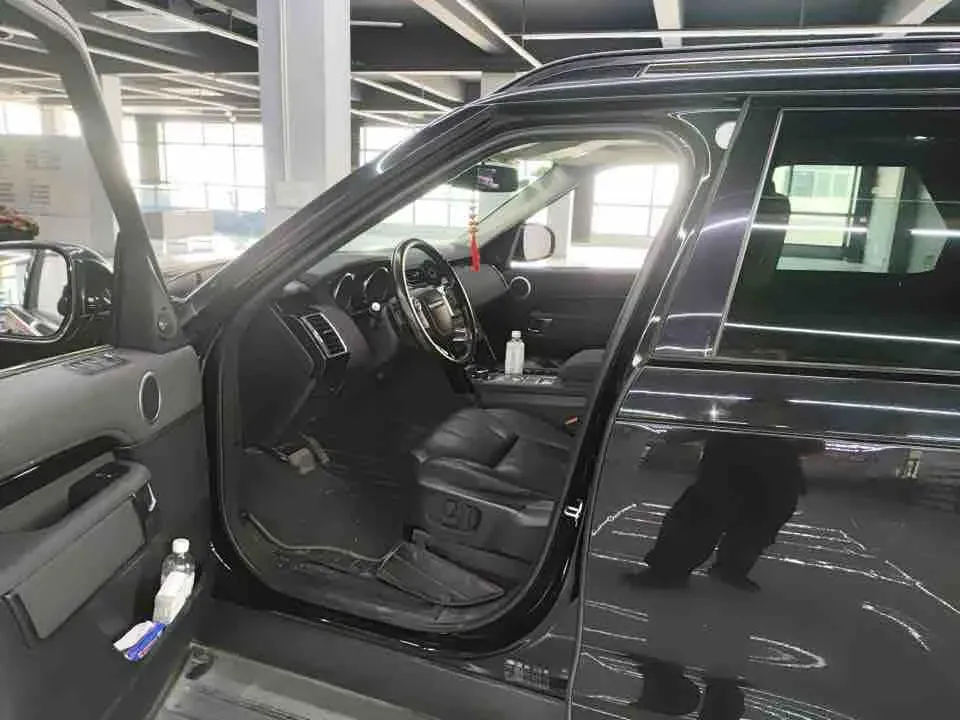 2018 Land Rover Discovery 2.0T 300HP L4 8AT,autocango,china used car exporter,china ev exporter,chinese used car exporter,chinese used ev exporter
