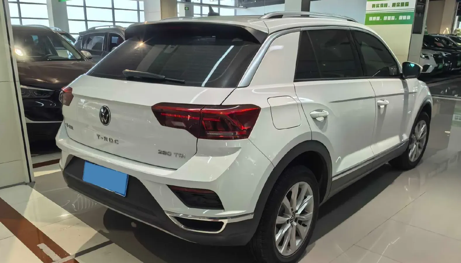 2022 Volkswagen T-Roc 1.4T 150HP L4 7DCT,autocango,china used car exporter,china ev exporter,chinese used car exporter,chinese used ev exporter