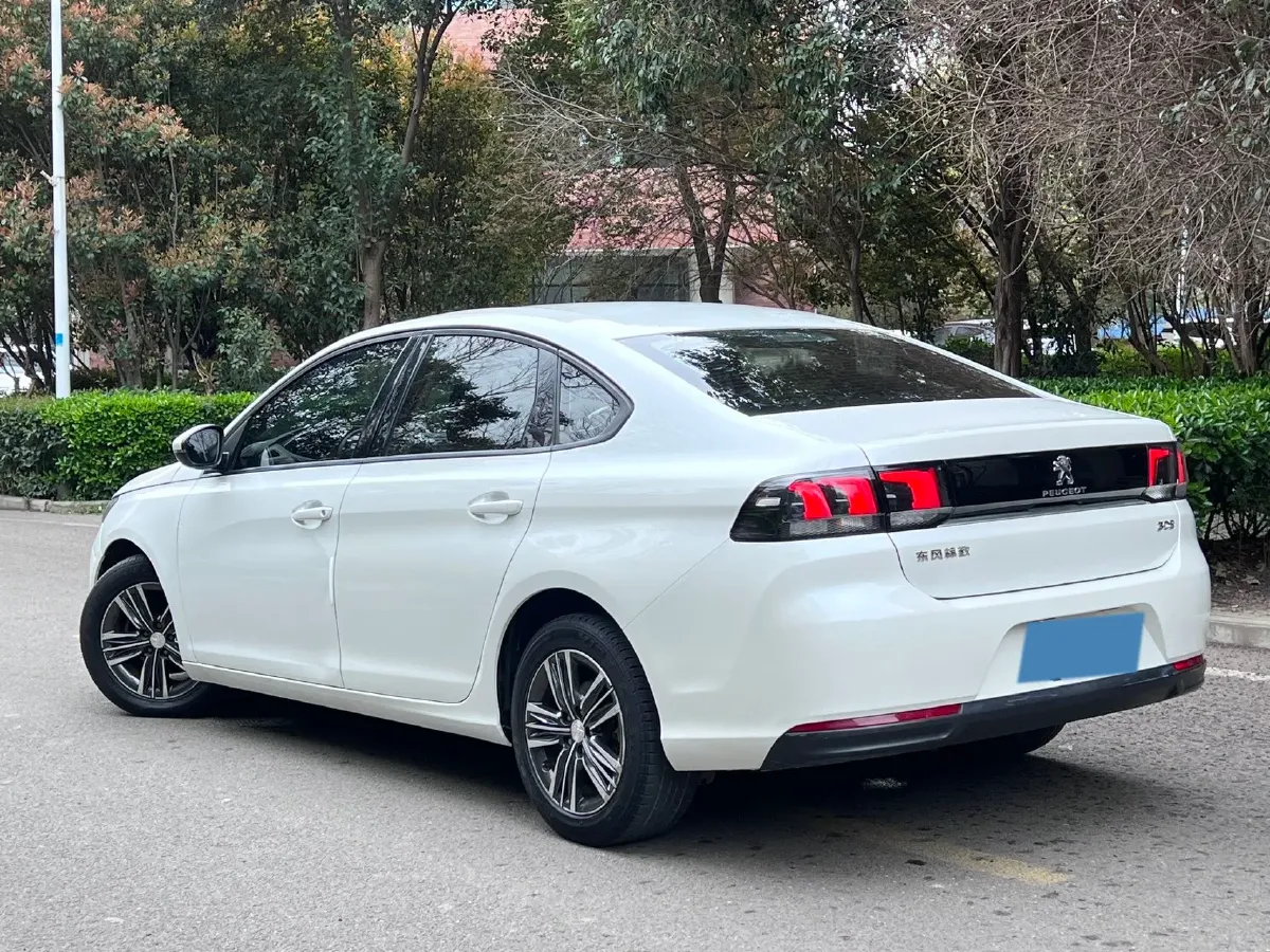 2018 JMC YuHu 3 1.8T 177HP L4 6MT,autocango,china used car exporter,china ev exporter,chinese used car exporter,chinese used ev exporter