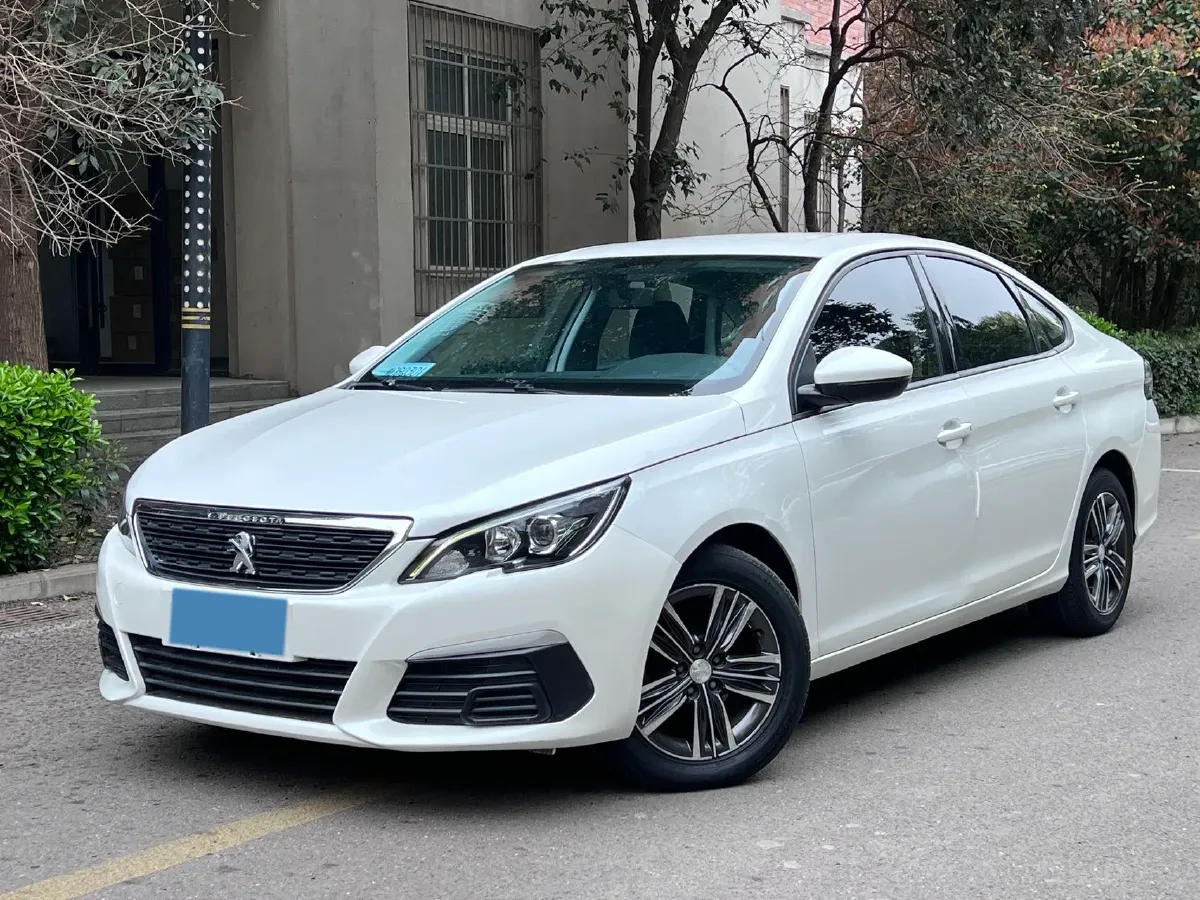 2018 JMC YuHu 3 1.8T 177HP L4 6MT,autocango,china used car exporter,china ev exporter,chinese used car exporter,chinese used ev exporter