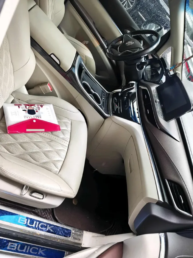 2022 Buick GL8 2.0T 237HP L4 9AT,autocango,china used car exporter,china ev exporter,chinese used car exporter,chinese used ev exporter